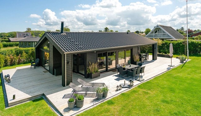 "Kjell" - 100m from the sea by Interhome