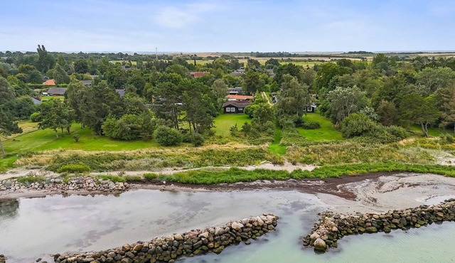 "Kjell" - 25m from the sea by Interhome