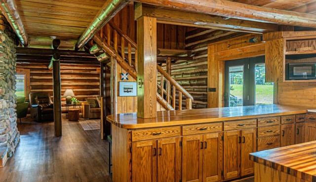 Klay's Hideaway on Pine Lake