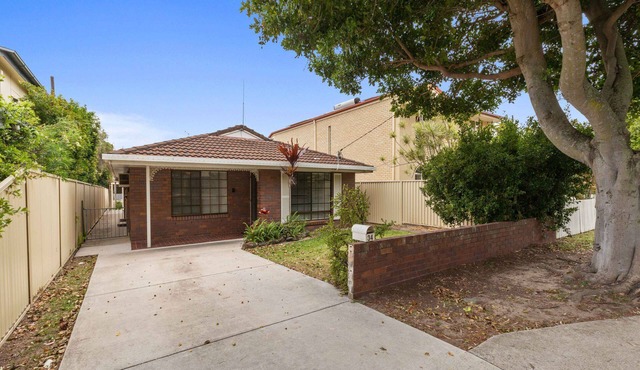 "Klinger House" - Redcliffe Q 4020