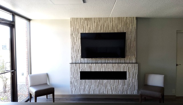 Klopfenstein Inn and Suites