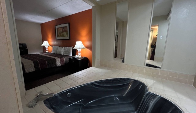 Knights Inn By Capital O Emporia I 35