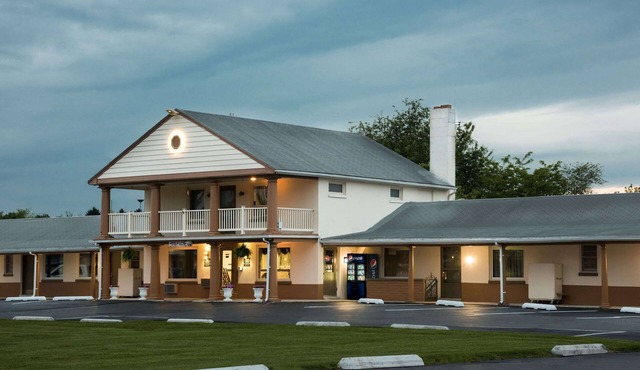 Knights Inn Palmyra