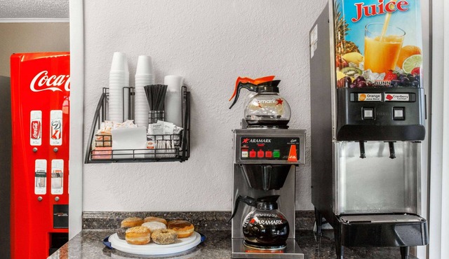 Knights Inn Pittston