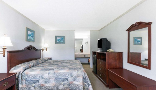 Knights Inn Point South Yemassee