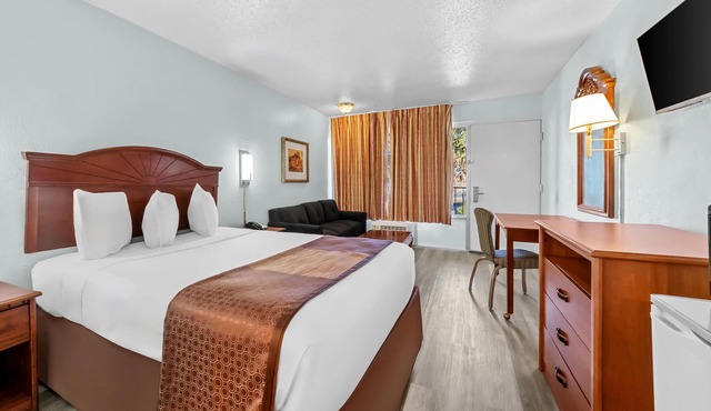 Knights Inn San Antonio near Frost Bank Center