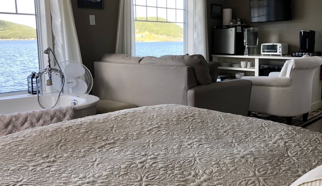 Knight’s Landing private upper suite located in Moretons Hbr on the ocean.