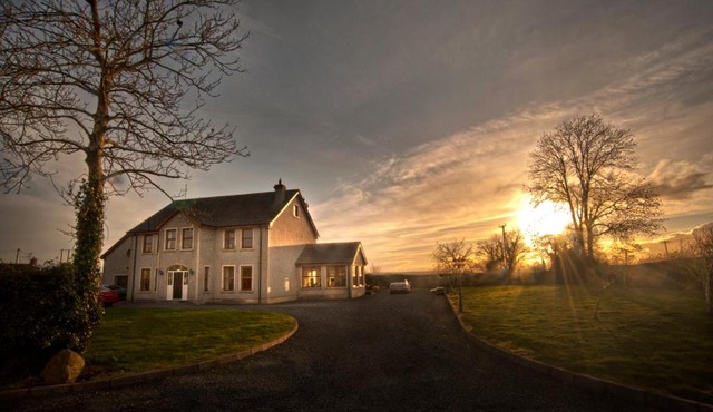 Knockalla luxury property with hot tub suitable for families