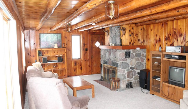 Knotty Pine Retreat On 200 Acre All Sports Jewell Lake W/Row Boat & Kayak