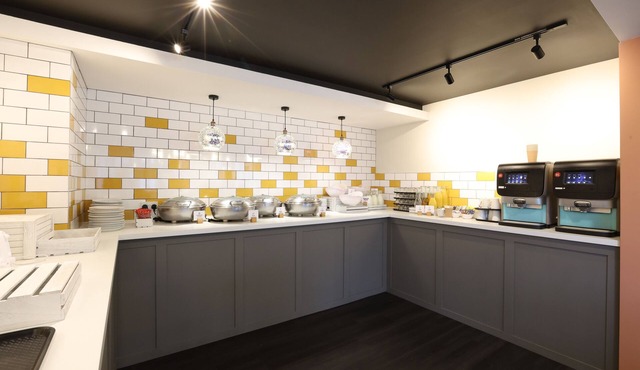 Knowsley Inn & Lounge