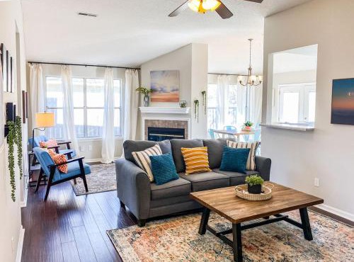 Knox Knox Who's there -20min to downtown