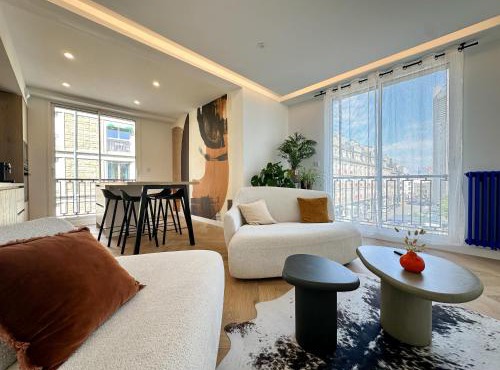 Koaloft - 4 étoiles - lumineux au coeur de Lorient - vue exclusive sur la place Alsace Lorraine - livraison petit déjeuner