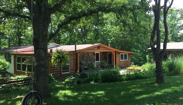 Koi Cottage With Mineral Hot Tub ~ Located Minutes From The Upper Meramec River