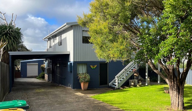 Kokomo - Family and dog friendly with great views in Smiths Beach