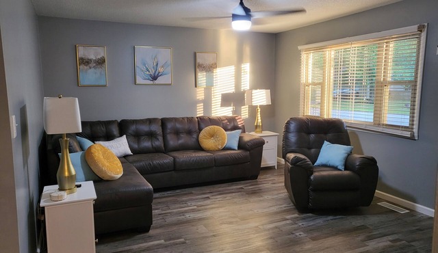 Kokomo's Mini Manor, great cozy place to stay!