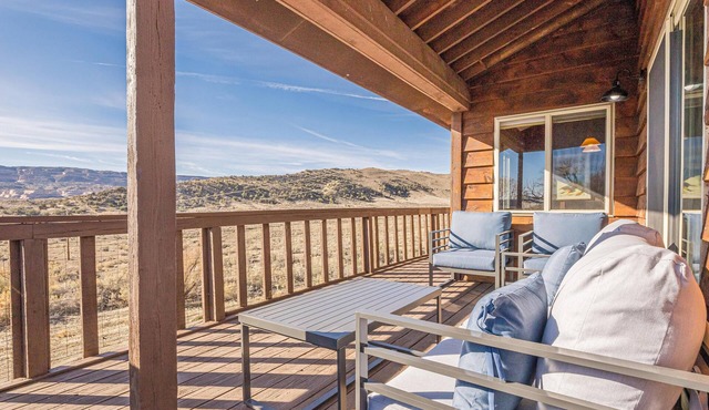 Kokopelli Ranch: Iconic Trails in Your Backyard