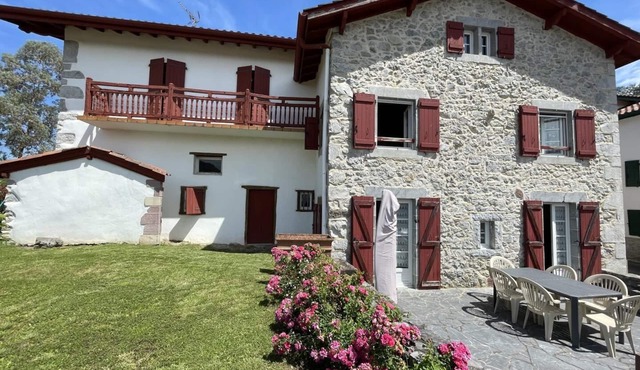 Komaxurinea - Jaxu - Gîte