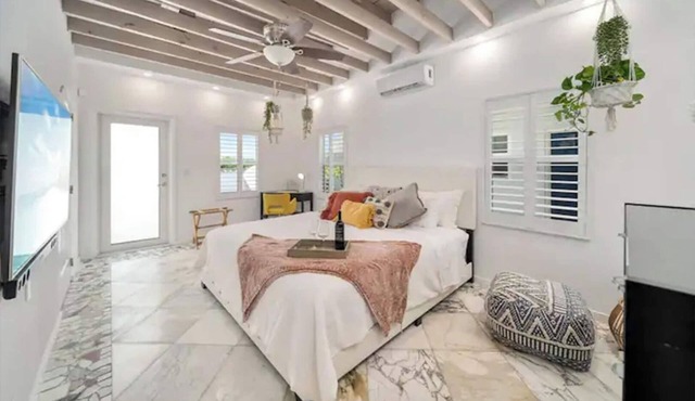 Komffy Studio with King Bed