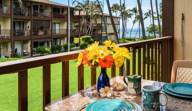 🏖️Kona Condo in Oceanfront Complex w/Lanai | B22