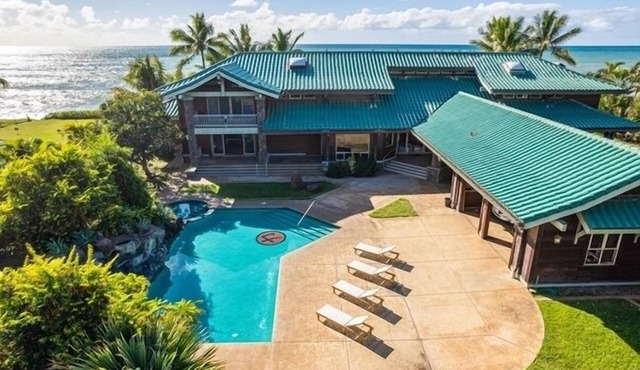 Konishiki Beachhouse: Luxury 4BR Oceanfront Home w/Private Pool, Beach Access