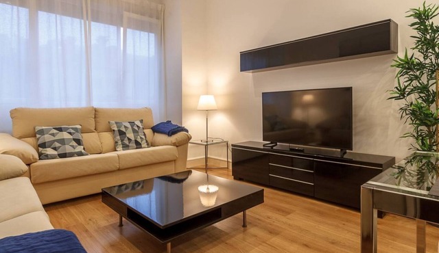 Konporte Renovated Apartment With Wifi and Garage