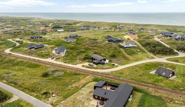 "Konrad" - from the sea by Interhome