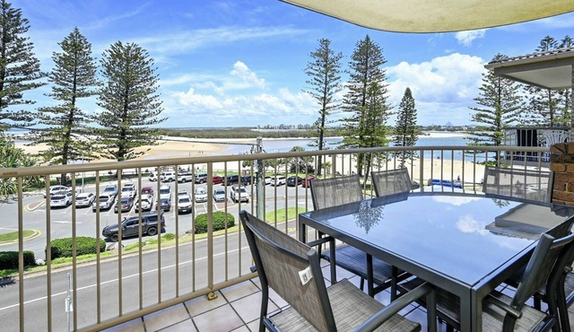 Kookaburra Court Unit 3 Bulcock Beach QLD