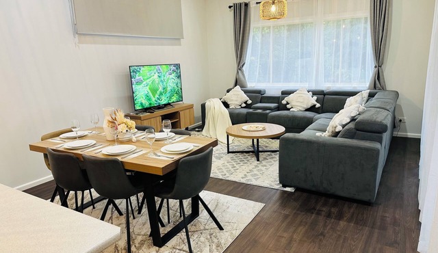 Kookaburra Door - Luxury Boutique Retreat in Dubbo