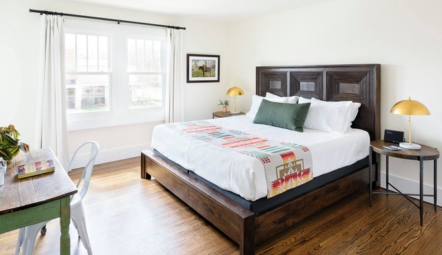 Kootenai Room - Sherman Lodge - Historic Downtown Kalispell Montana