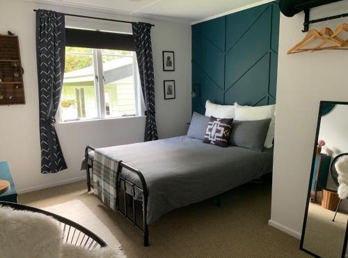 Koowai - The song of nature - double ensuite room set within extensive gardens