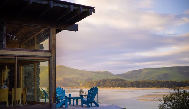 Korimako Lodge, Stunning view and wildlife, your piece of quiet in New Zealand