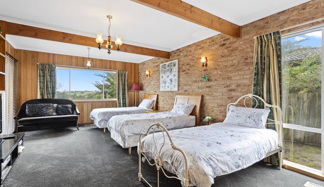 Korumburra Pet Friendly 4 Bedroom House - Free parking