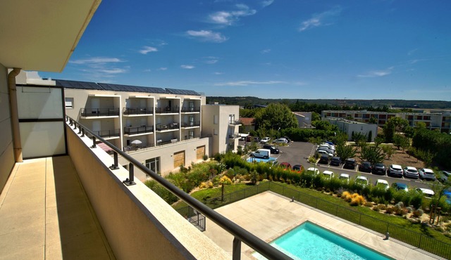 Kosy Aparthotel Campus del Sol Esplanade