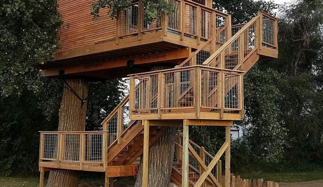 Kottage Knechtion Treehouse B&B