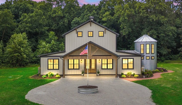 Kouts Home: High-End Retreat in Secluded Setting