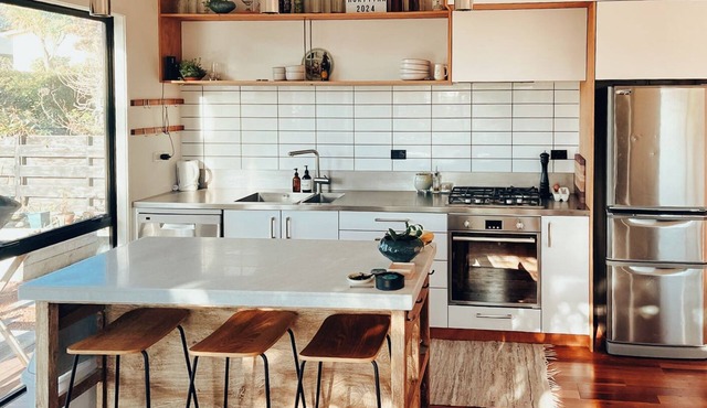 Kowhai Cabin - Serene Scandi Escape in Hokitika