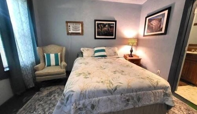 Kozy Knook with queen bed