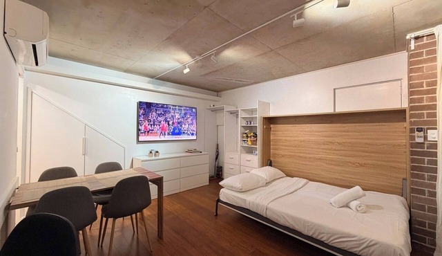 KozyGuru | Alexandria | Smartly Designed Retreat