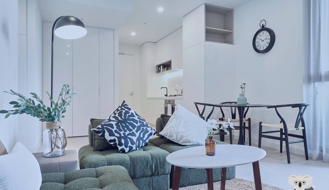 KozyGuru | Box Hill | Chic and Close to It All