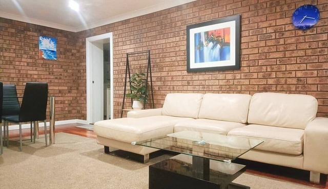 KozyGuru | Cherrybrook Tranquil Retreat 2BR +Pool