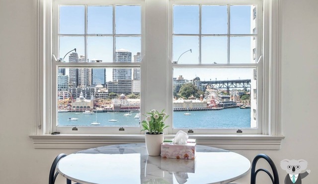 KozyGuru | MacMahons Point | Harbour Hideaway