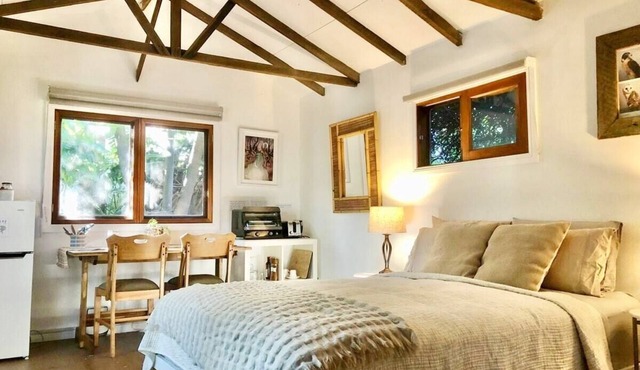 KozyGuru | Marrickville| Lovely Granny Flat Studio