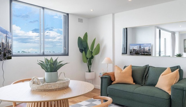 KozyGuru | Rozelle | Bridge View with Carpark