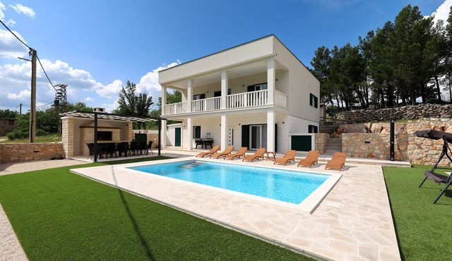 Kruševo Pool Villa For 10