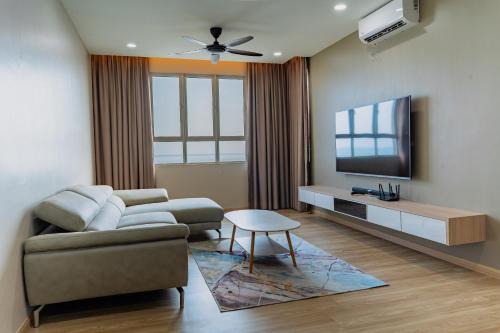 KT Seaview City Suite