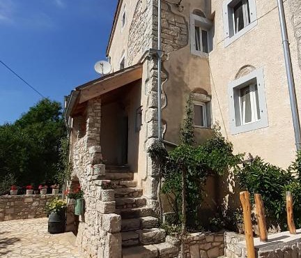 Kuća - Krčina
