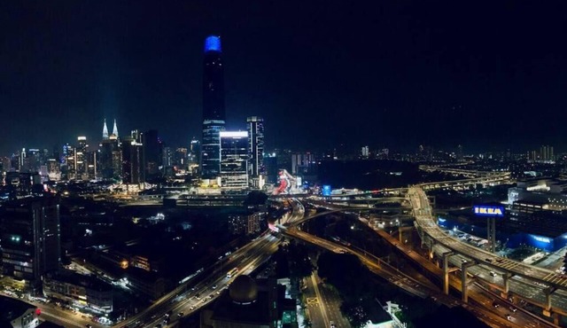 Kuala Lumpur - Serenity In The City by LuxSpace