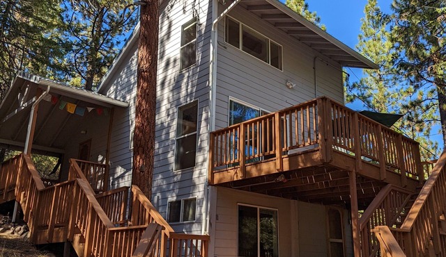 Kuan Yin Cottage at Healing Waters of Shasta