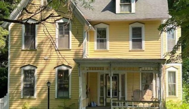 Kugler Cottage, built 1871