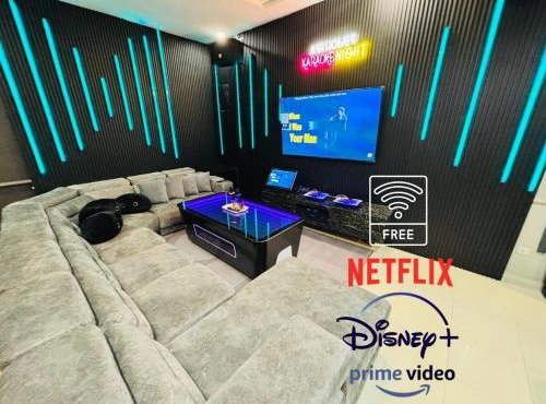 Kulai Neon Bliss Villa